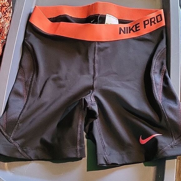 Nike PRO shorts - Picture 1 of 4